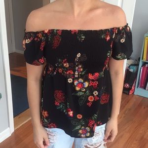 Flower off the shoulder tank